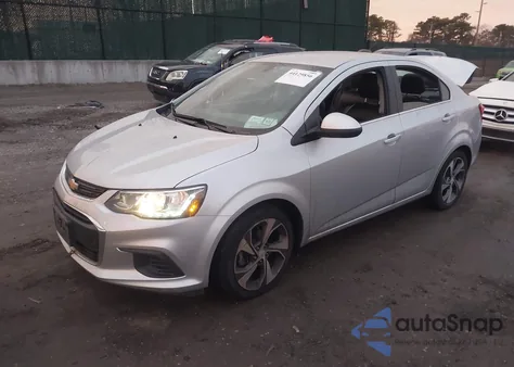 2018 Chevrolet Sonic Premier Auto z USA, uszkodzony, nr VIN 1G1JF5SB3J4138116